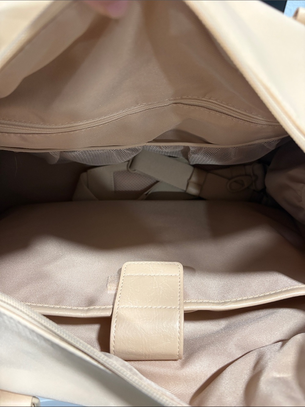 BEIS The Overnighter Beige - Picture 3 of 4